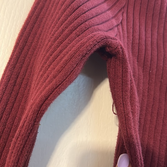 Red Hollister Lace Up Ribbed Long Sleeve Shirt - Picture 5 of 9